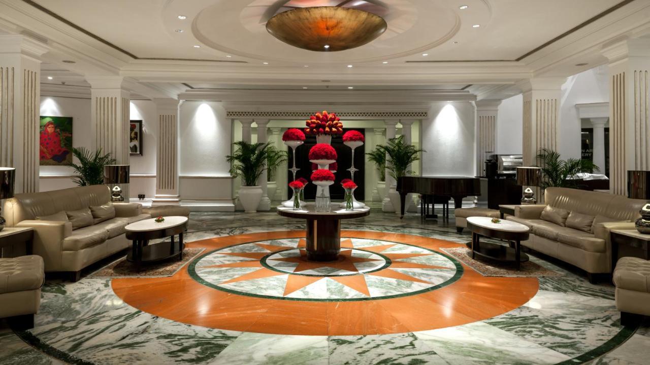Hotel The Claridges Nueva Delhi Exterior foto Lobby