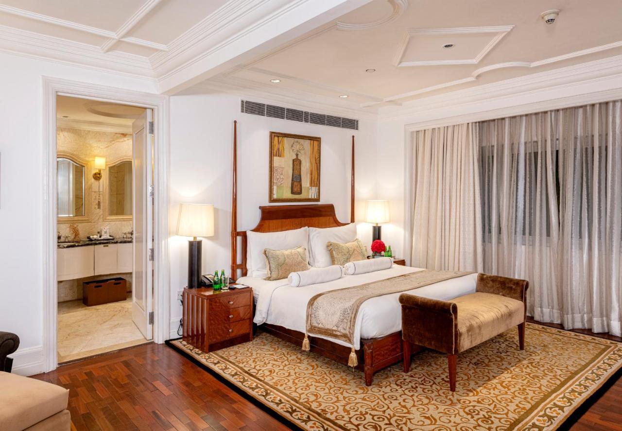 Hotel The Claridges Nueva Delhi Exterior foto A bedroom at the Taj Mahal Palace