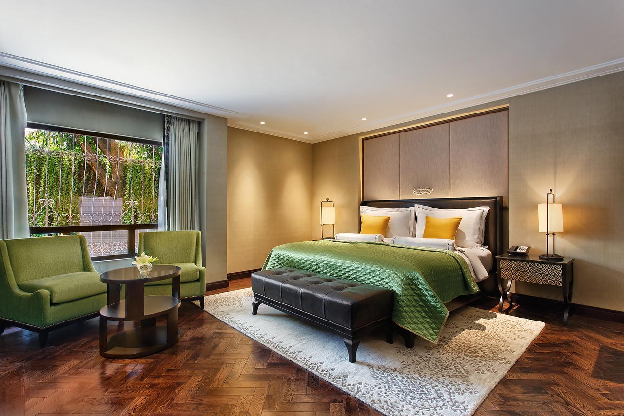 Hotel The Claridges Nueva Delhi Exterior foto A bedroom at The Oberoi, Mumbai